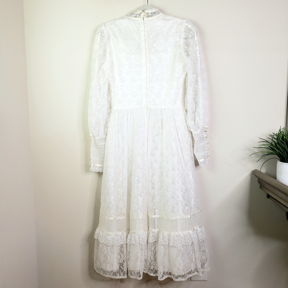 SOLD VINTAGE  Gunne Sax White Lace Prairie Dress - Picture 5 of 8